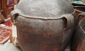 P69	Ottoman Period Syrian Terracotta Urn