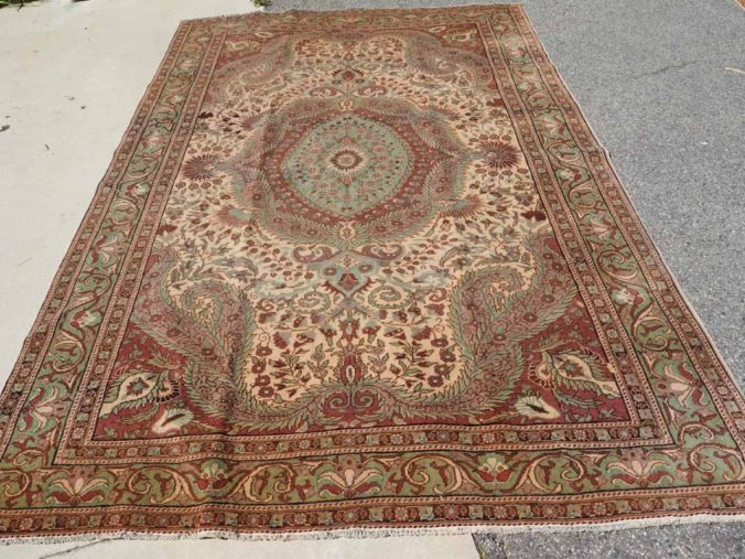 Hand made double knotted Turkish wool runner Malatya Shavaktribe. Approximately 90 years old