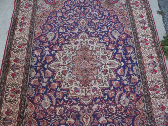 Finely double knotted Turkish wool on wool carpet from Kayseri. Approximately 40-50 years old
