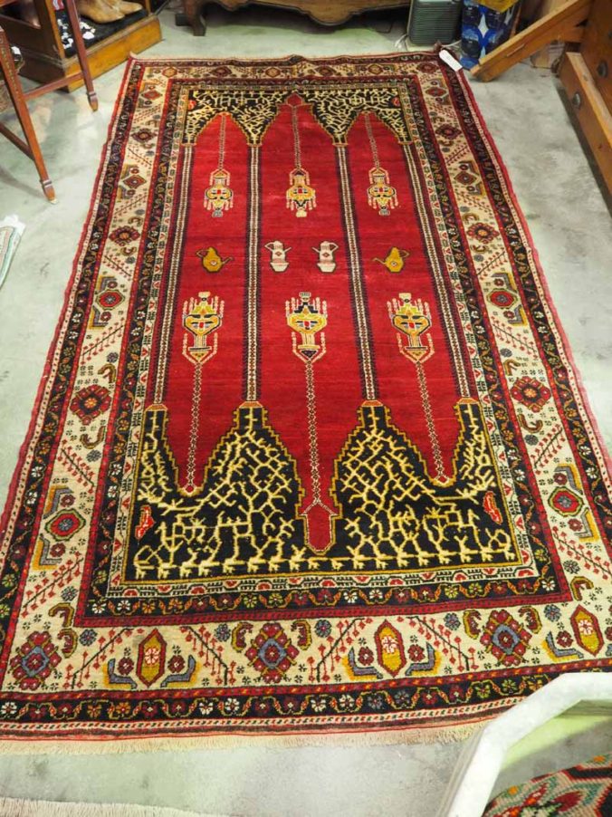Wool on wool Hand knotted Turkish carpet from Taspinar. Approximately 60 years old