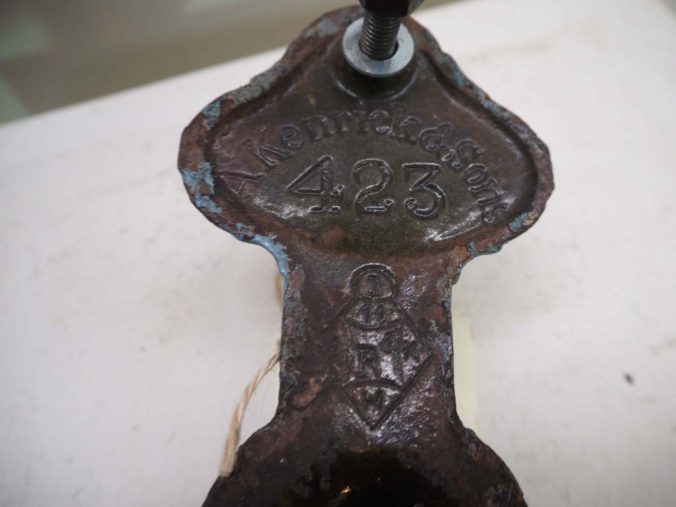 knocker