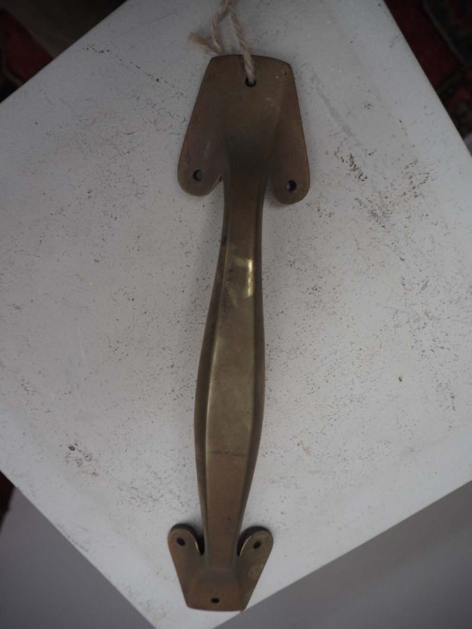 Art Nouveau period brass door handle c.1900