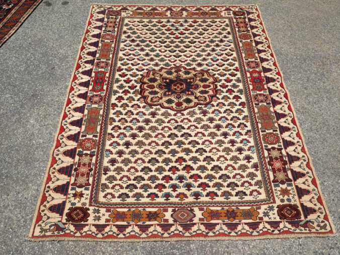 Finely knotted wool on wool Persian carpet Sirjan Soumac, approximately 10 years old