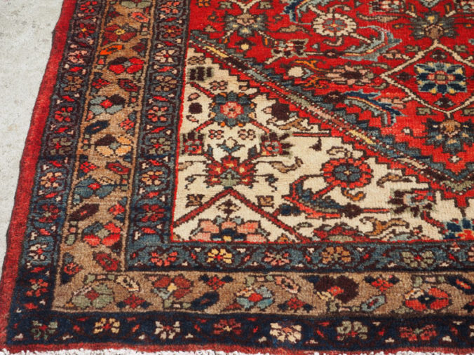 Hand knotted wool on cotton Persian carpet Enjan, near Tabriz, approximately 60 years old
