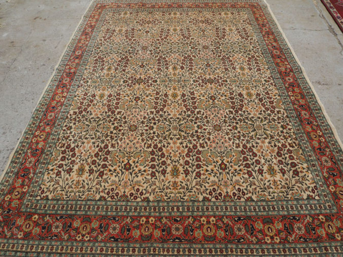 Very Finely double knotted wool on cotton Turkish carpet from Hereke, approximately 50 - 60 years old
