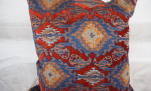 C743 Silk fabric cushion